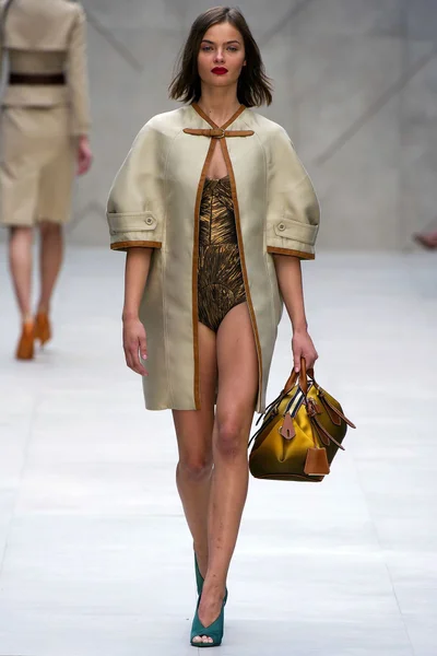 Look 23